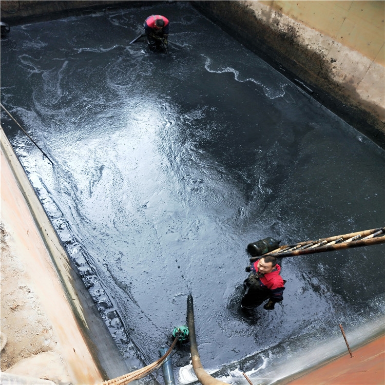桥东废水池清理